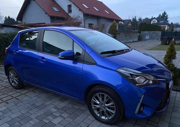 Toyota Yaris cena 54000 przebieg: 37600, rok produkcji 2019 z Pieńsk małe 154